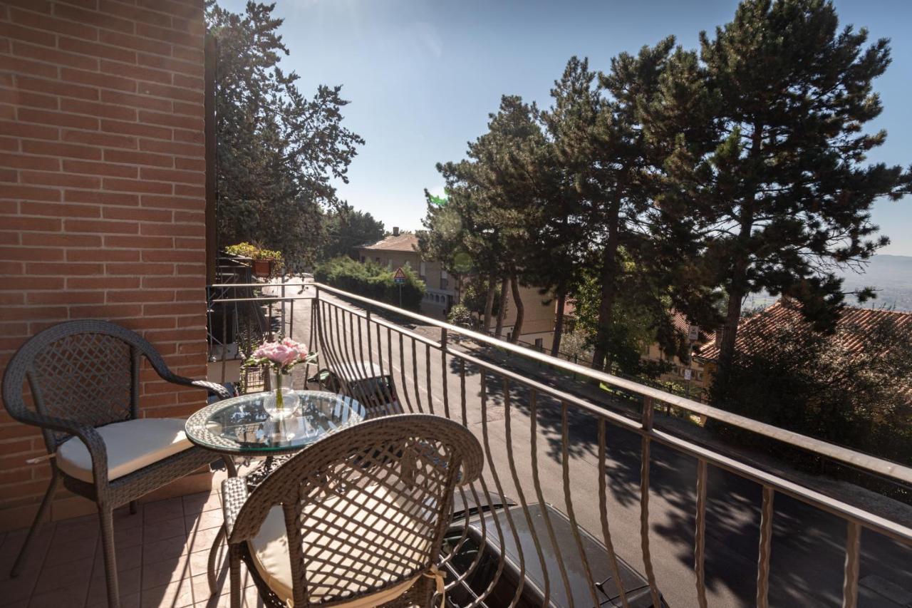 La Pineta Assisi Villa Eksteriør billede